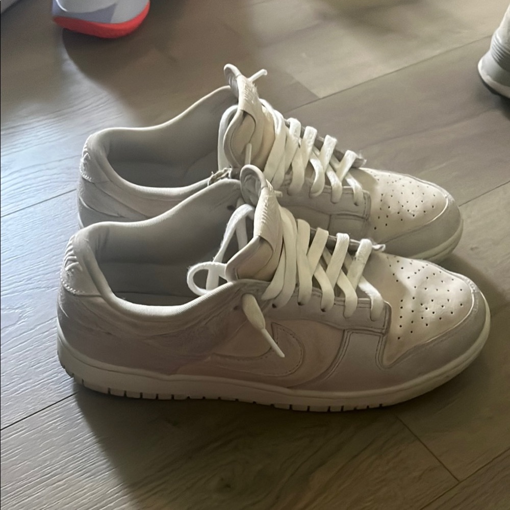 Nike Vast Grey Dunks Low